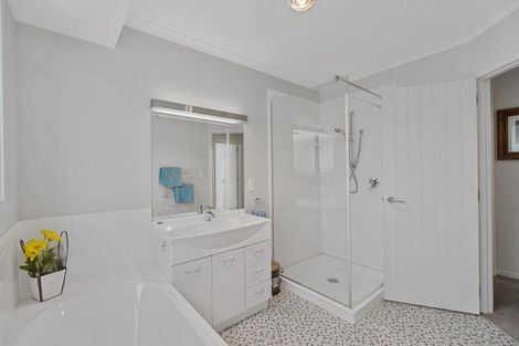 Photo of property in 9a Wilton Street, Westown, New Plymouth, 4310