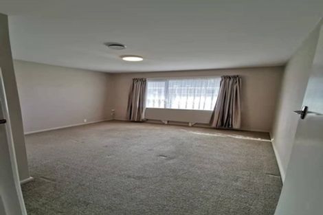 Photo of property in 2/11 Manor Place, Bryndwr, Christchurch, 8053