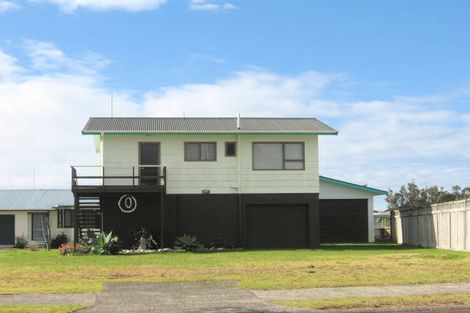 Photo of property in 42 Cory Wright Drive, Tairua, 3508