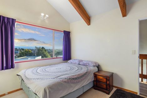 Photo of property in 28 Osprey Drive, Welcome Bay, Tauranga, 3112