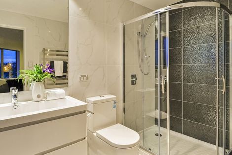 Photo of property in 106 Fairview Avenue, Fairview Heights, Auckland, 0632