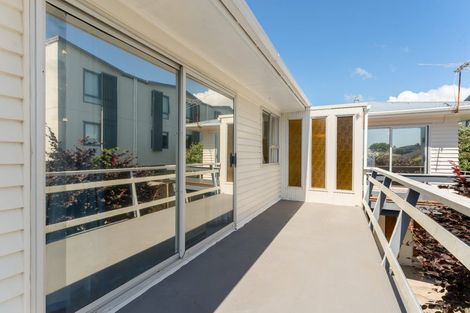 Photo of property in 586 Te Atatu Road, Te Atatu Peninsula, Auckland, 0610