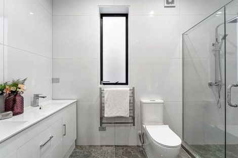 Photo of property in 36a Walker Road, Point Chevalier, Auckland, 1022