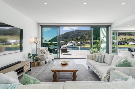 Photo of property in 148 Motu Hei, Pauanui, Hikuai, 3579