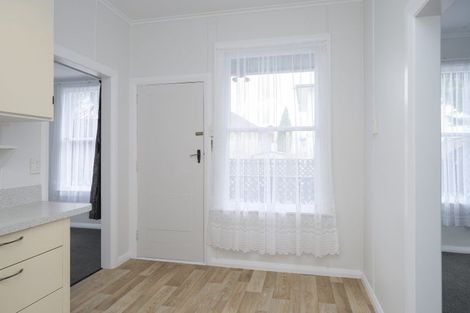 Photo of property in 18 Swinburn Street, Dannevirke, 4930