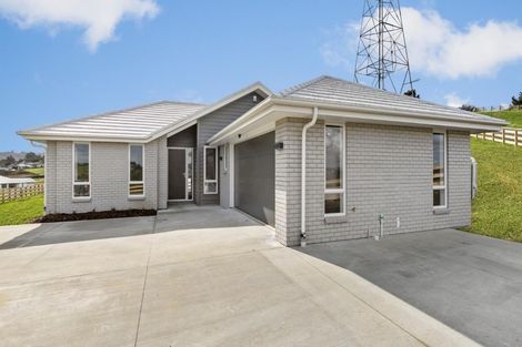 Photo of property in 11 Peet Row, Pokeno, 2471