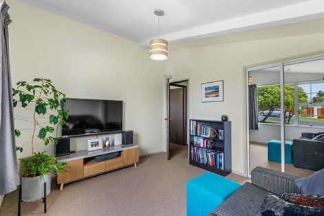 Photo of property in 49 Walton Park Avenue, Fairfield, Dunedin, 9018
