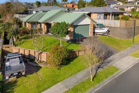 Photo of property in 5 Oteki Park Drive, Welcome Bay, Tauranga, 3112