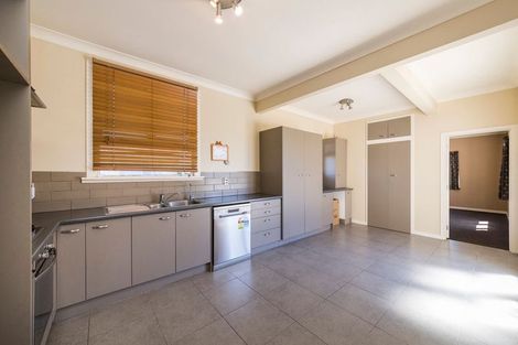 Photo of property in 629 Featherston Street, Roslyn, Palmerston North, 4414