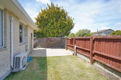 Photo of property in 1/3 Binstead Place, Avondale, Christchurch, 8061