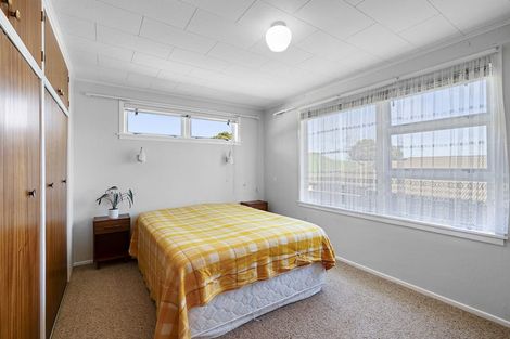 Photo of property in 86 Fulford Street, New Plymouth, 4310