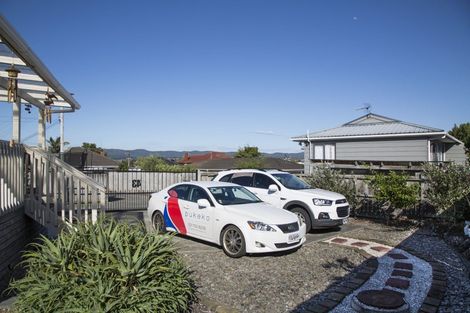 Photo of property in 43 Strid Road, Te Atatu South, Auckland, 0610