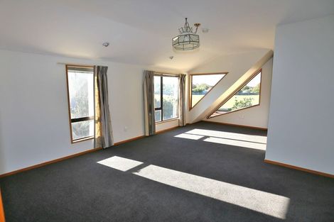 Photo of property in 22 Geraldo Place, Russley, Christchurch, 8042