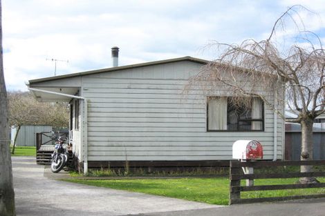 Photo of property in 70 Bibby Street, Waipawa, 4210