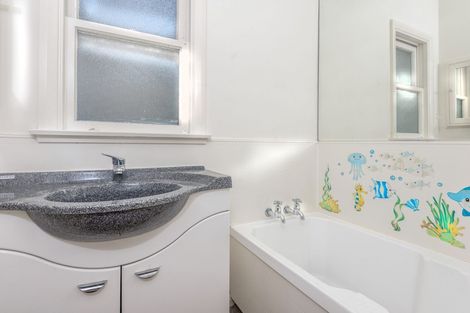 Photo of property in 27 Chesterton Street, Johnsonville, Wellington, 6037