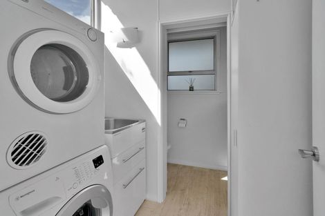 Photo of property in 6 Freebairn Street, Redwood, Christchurch, 8051