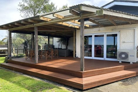 Photo of property in 5 Kitchener Street, Eltham, 4322