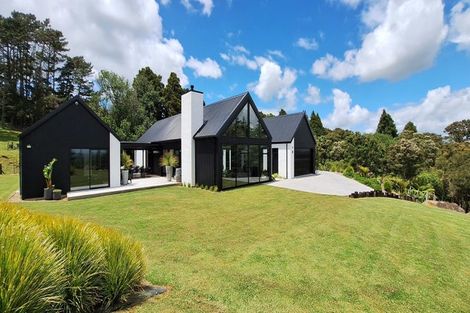 Photo of property in 46 Harry Dreadon Road, Opaheke, Papakura, 2584