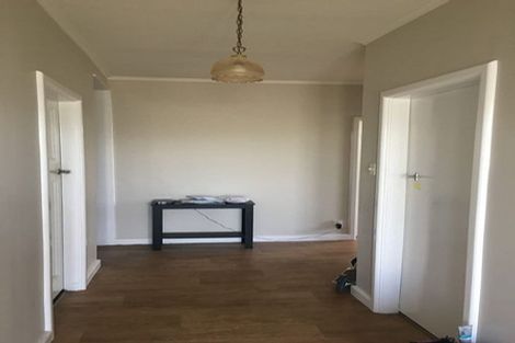 Photo of property in 104 Northland Road, Northland, Wellington, 6012