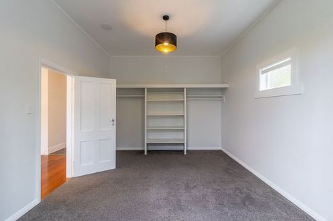 Photo of property in 31 Apuka Street, Brooklyn, Wellington, 6021