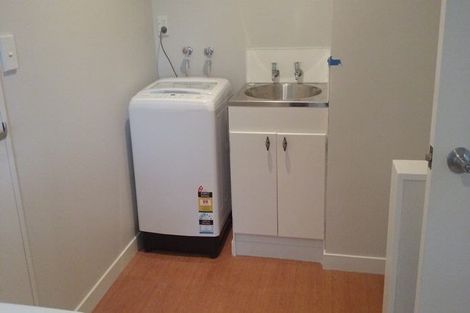 Photo of property in 5 Waicola Drive, Fitzherbert, Palmerston North, 4471