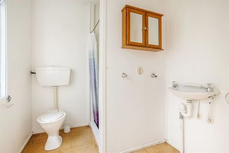 Photo of property in 20 Wilsher Crescent, Henderson, Auckland, 0612