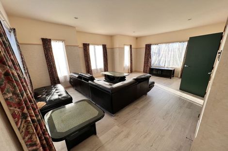 Photo of property in 15 Bronte Place, Somerville, Auckland, 2014