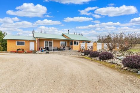 Photo of property in 123 Letts Gully Road, Alexandra, 9393