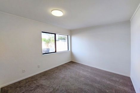 Photo of property in 1/262 Bucklands Beach Road, Bucklands Beach, Auckland, 2012