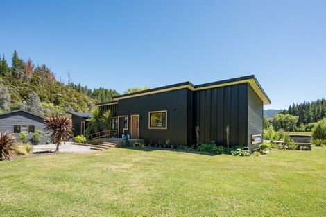 Photo of property in 538 Riwaka-sandy Bay Road, Kaiteriteri, Motueka, 7197