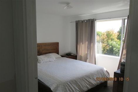 Photo of property in 10 Beauchamp Drive, Massey, Auckland, 0614