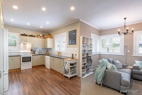 Photo of property in 48 Ararino Street, Trentham, Upper Hutt, 5018