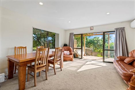 Photo of property in 1/44 Fields Parade, Oteha, Auckland, 0632