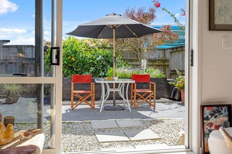 Photo of property in 9 Coprosma Close, Papamoa Beach, Papamoa, 3118