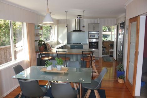 Photo of property in 22 Forest Glen, Orewa, 0931