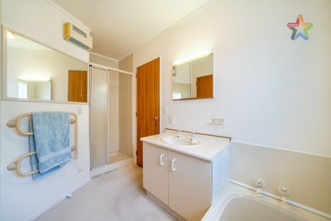 Photo of property in 2/25 De Menech Grove, Avalon, Lower Hutt, 5011