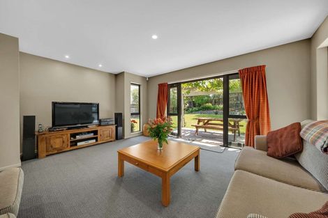 Photo of property in 2 Timbers Lane, Parklands, Christchurch, 8083