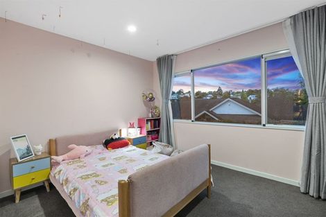 Photo of property in 684a Beach Road, Browns Bay, Auckland, 0630