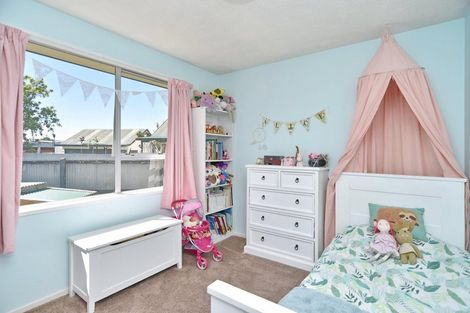 Photo of property in 27 Parkhouse Drive, Rangiora, 7400