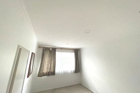 Photo of property in 58 Castleford Street, Green Bay, Auckland, 0604