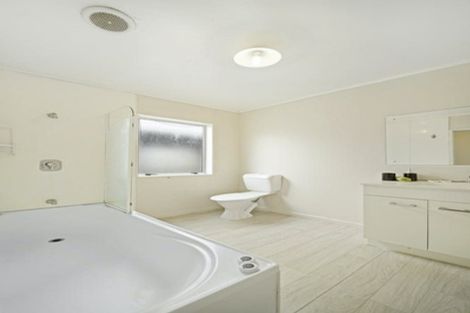 Photo of property in 3a Zircon Place, Wiri, Auckland, 2104