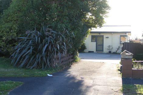 Photo of property in 8 Brough Place, St Andrews, Hamilton, 3200