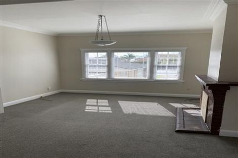 Photo of property in 3/289 Lake Road, Hauraki, Auckland, 0622