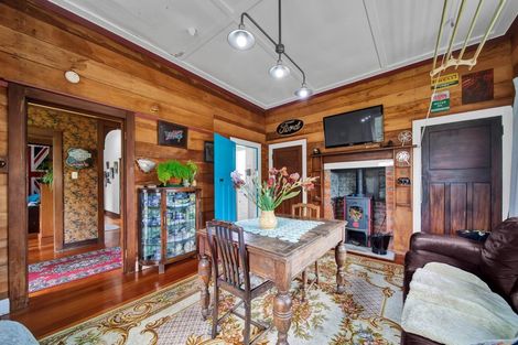 Photo of property in 21 Egmont Street, Patea, 4520