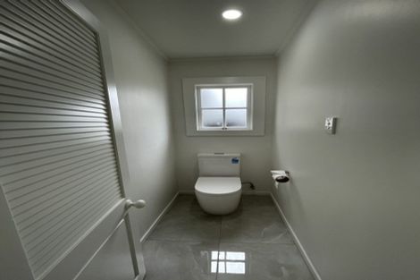 Photo of property in 57 Lynwood Road, New Lynn, Auckland, 0600