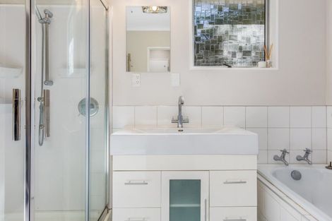 Photo of property in 92 Leinster Avenue, Raumati South, Paraparaumu, 5032