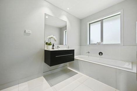 Photo of property in 4/1 Lowe Road, Rukuhia, Hamilton, 3282