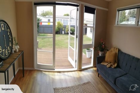 Photo of property in 9 Leslie Avenue, Cloverlea, Palmerston North, 4412