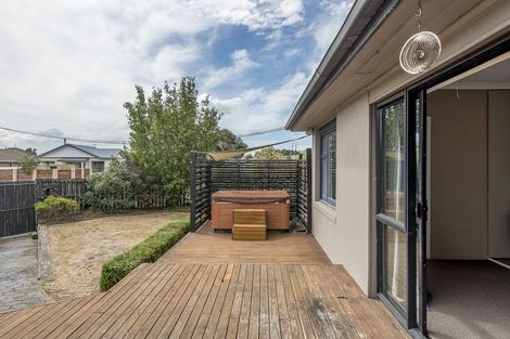 Photo of property in 255 Lake Terrace Road, Shirley, Christchurch, 8061