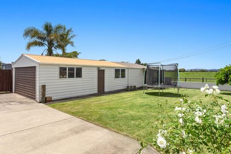 Photo of property in 5 Konini Place, Edgecumbe, 3120